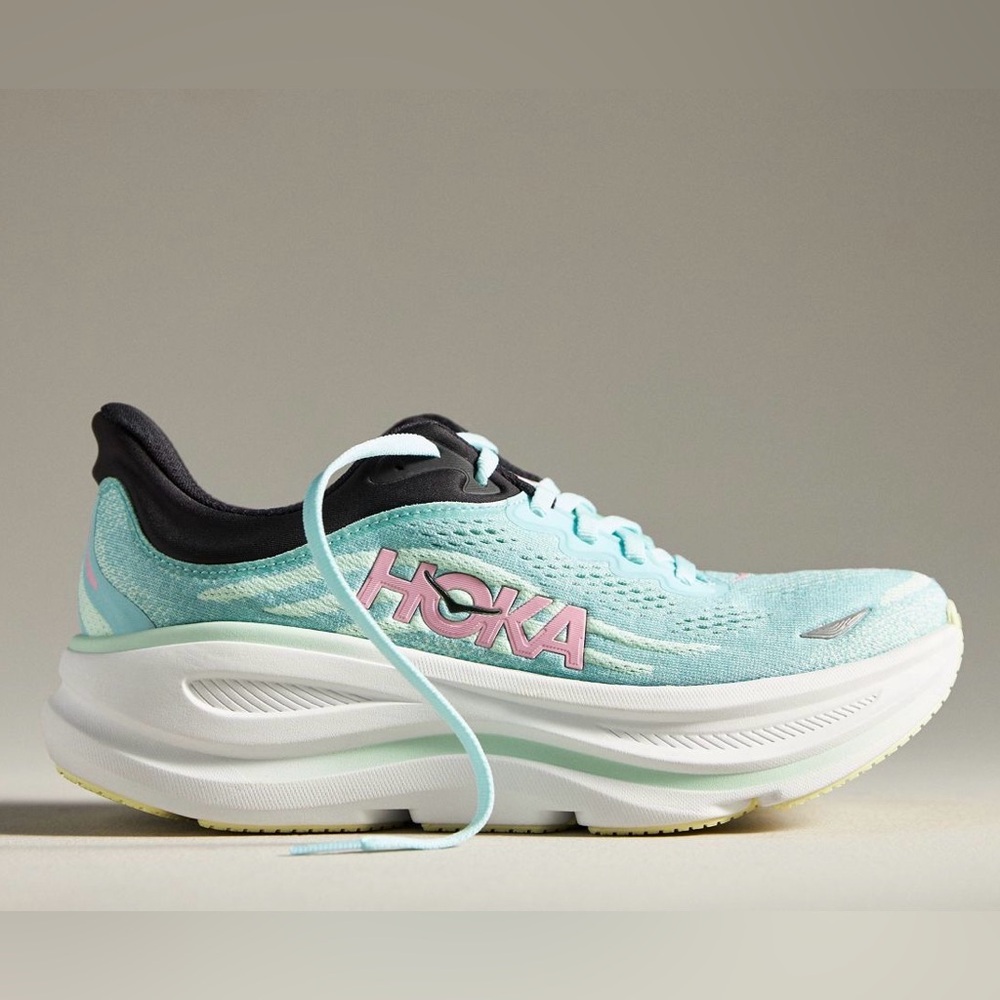 NWT Hoka Women's Bondi 9 Sneakers Size 8W/6.5M